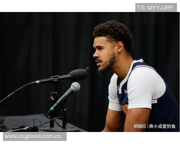 卡梅隆约翰逊首节三分球失准仅得1分2板2助状态堪忧 卡梅隆约翰逊首节三分球失准仅得1分2板2助状态堪忧