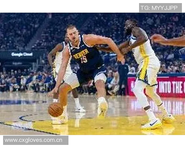 科尔强调关键时刻吉米接球重要性追梦依然是顶级防守者之一 科尔强调关键时刻吉米接球重要性追梦依然是顶级防守者之一