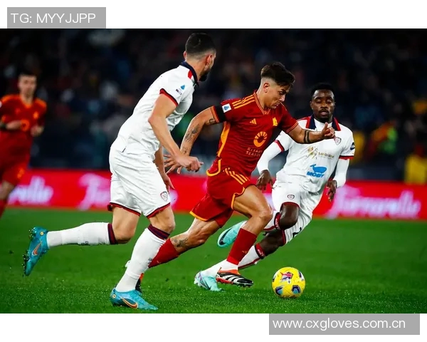 弗格森因脚踝问题缺席罗马比赛全市场关注球员健康状况