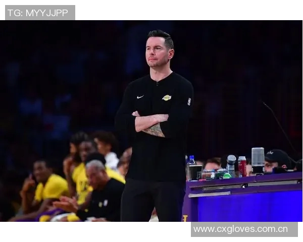 雷迪克谈球队第三节表现不佳称未做好准备导致净负10分