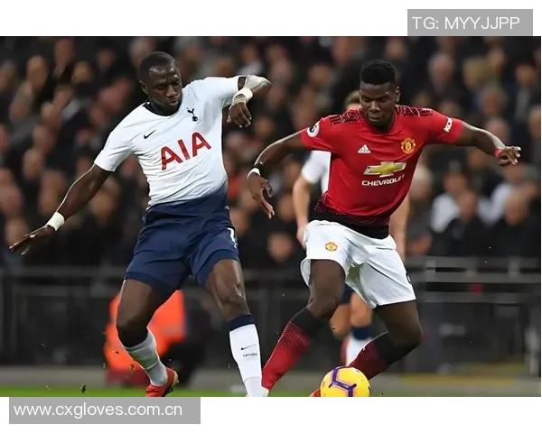 特狮12月将做出去留决定曼联热刺德甲球队争相追逐