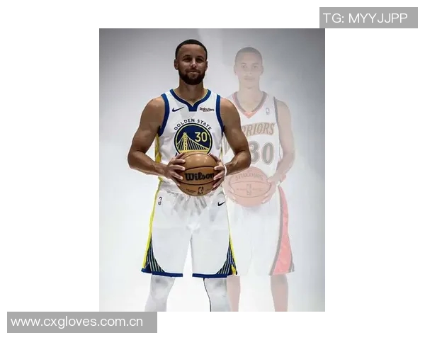 科尔透露库里每日坚持一小时拉伸与力量训练保持最佳状态 科尔透露库里每日坚持一小时拉伸与力量训练保持最佳状态