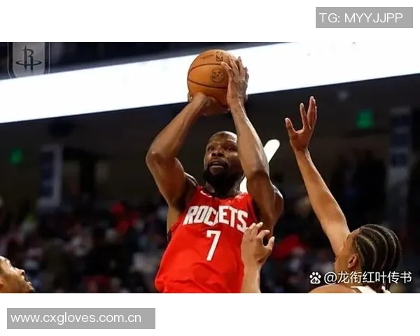 杜兰特谈包夹战术对球队配合的重要性与申京的发挥潜力