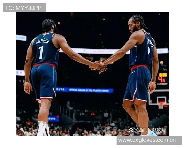 快船邓恩称赞保罗职业素养观察其比赛对自己成长助益良多