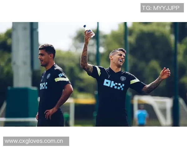 罗德里因肌肉受伤缺席后重返曼城训练状态回暖