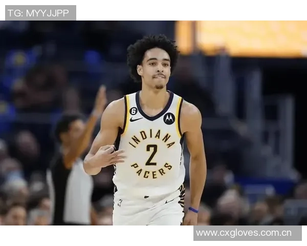 约基奇称赞小内姆哈德表现出色14中12砍下28分展现惊人状态 约基奇称赞小内姆哈德表现出色14中12砍下28分展现惊人状态