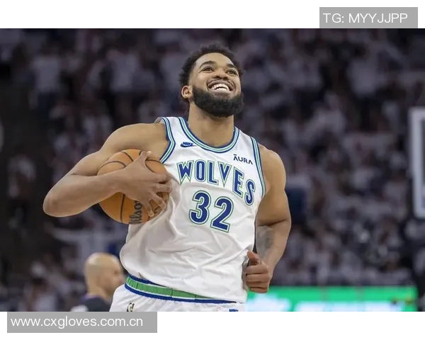 唐斯与爱德华兹首节对决精彩纷呈双方合力贡献27分引发球迷热议