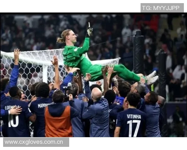 扑点神勇萨福诺夫助巴黎两战点球大战成功扑出六球展现实力 扑点神勇萨福诺夫助巴黎两战点球大战成功扑出六球展现实力